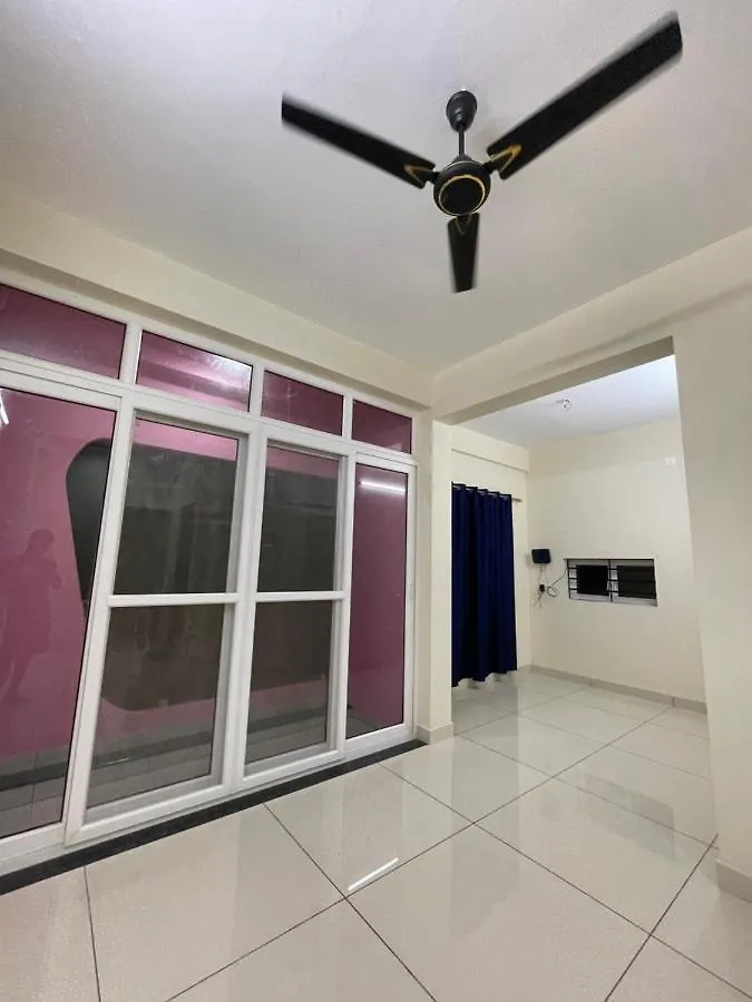 Uniro Rooms & Packages Kochi Hotel