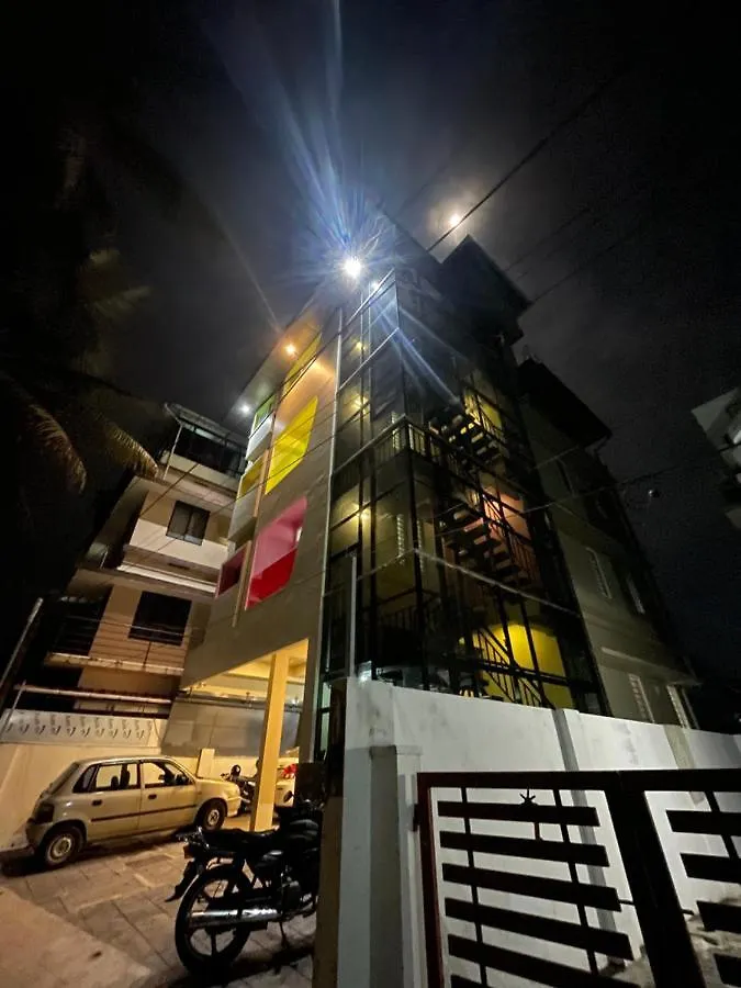 Uniro Rooms & Packages Kochi