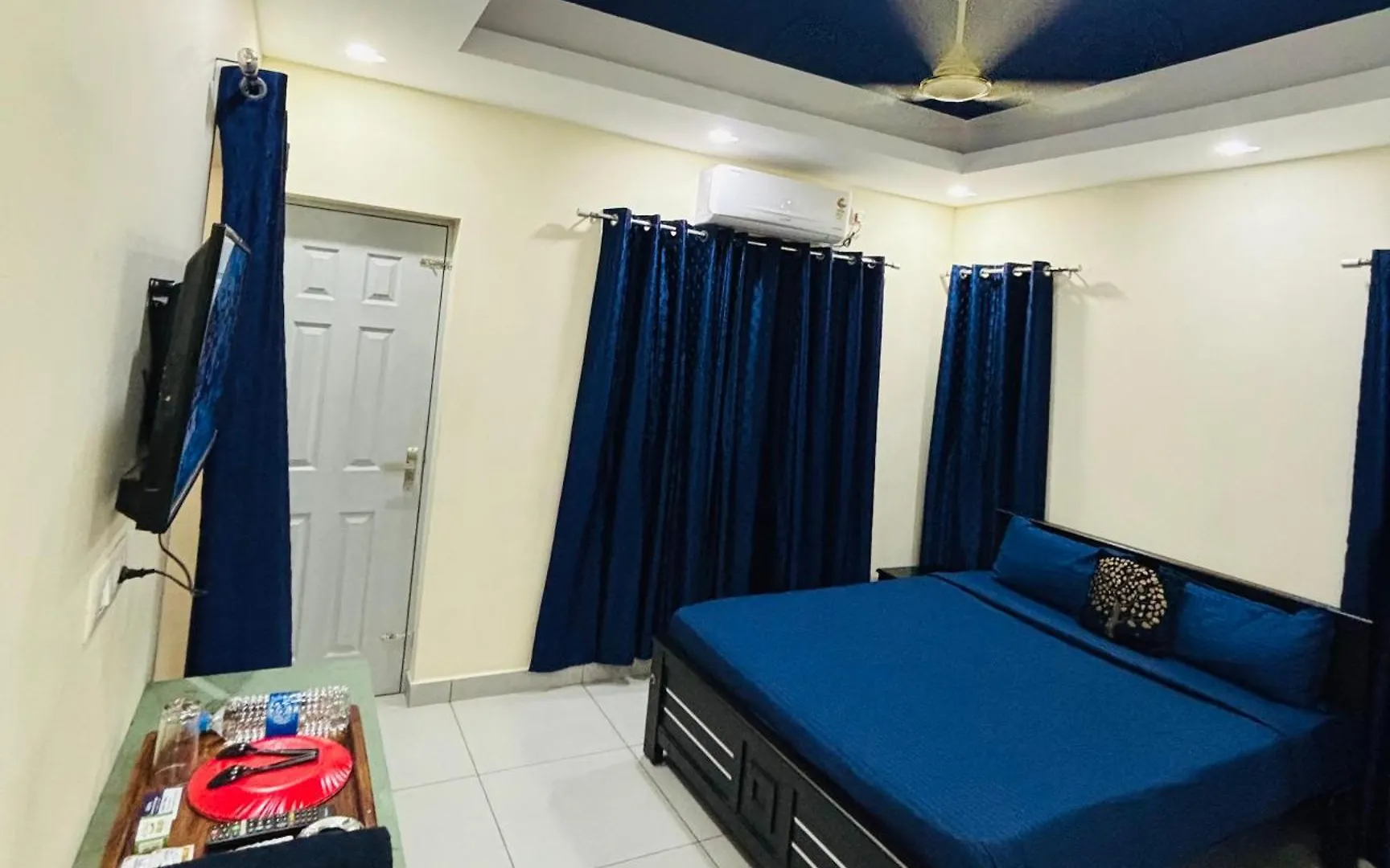 Uniro Rooms & Packages Kochi 2*,  India