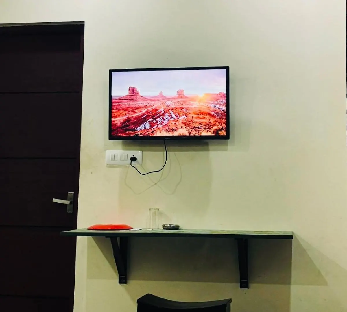 Uniro Rooms & Packages Kochi 2*,